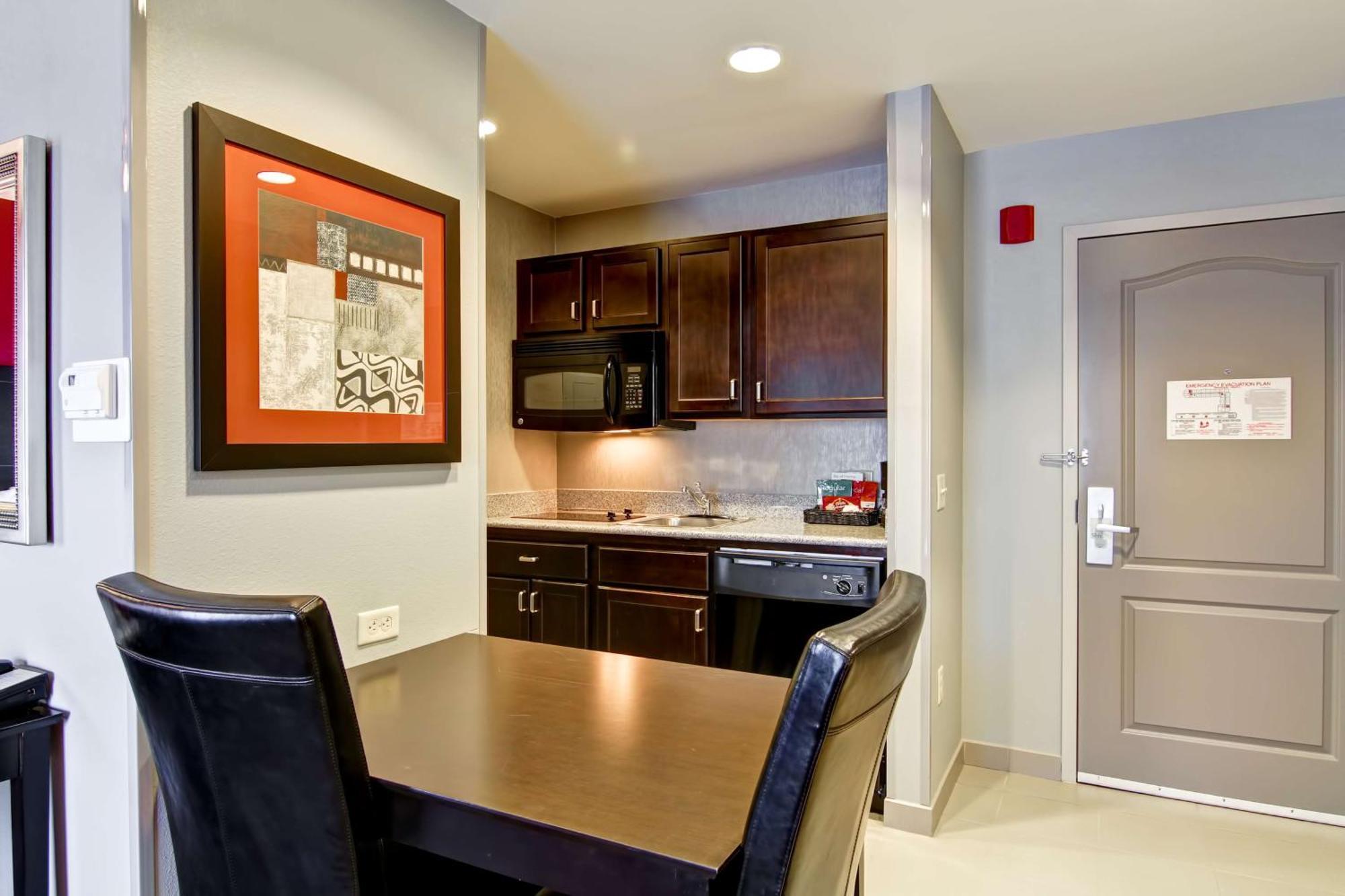 Homewood Suites By Hilton Leesburg Exterior photo