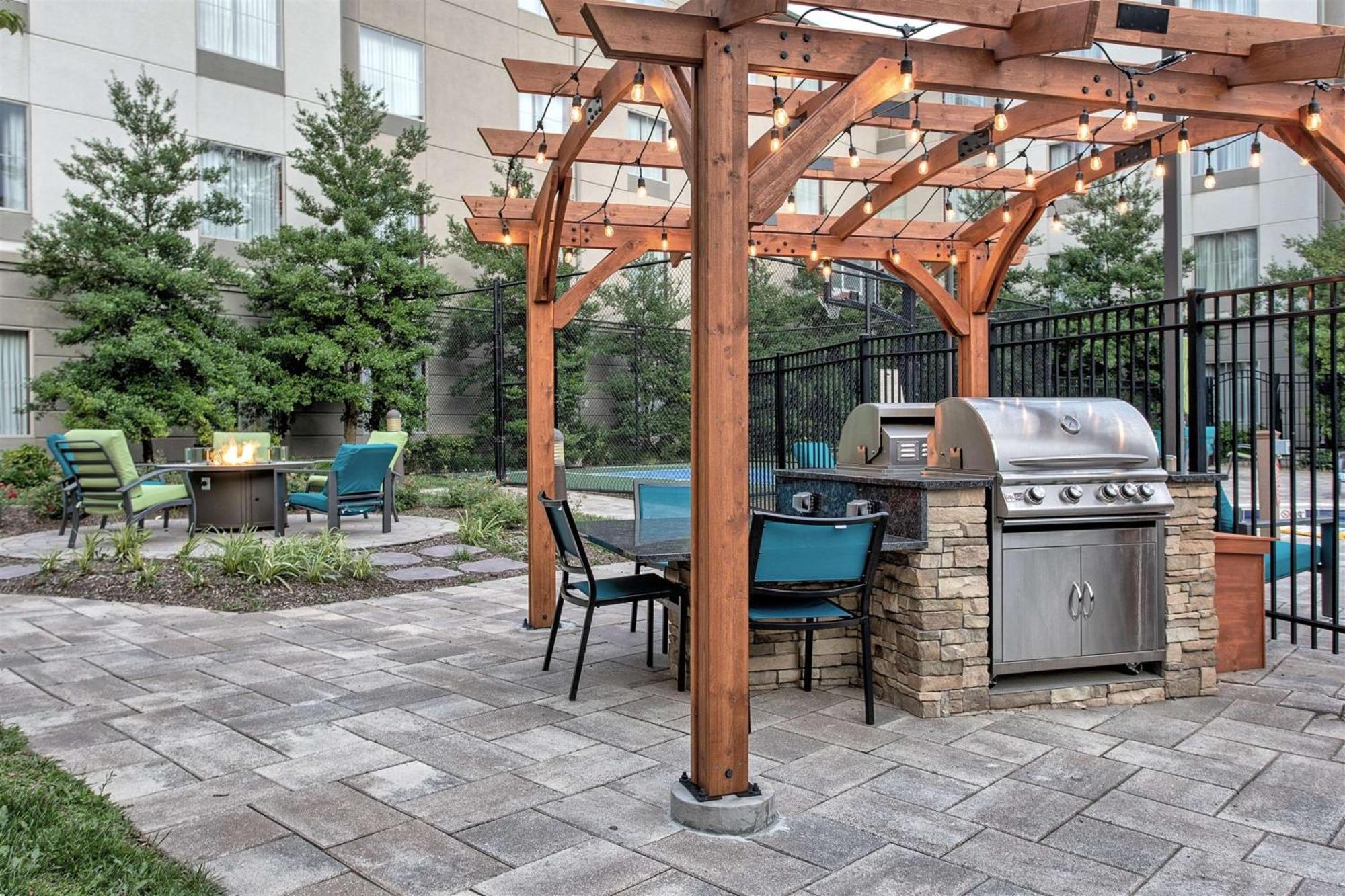 Homewood Suites By Hilton Leesburg Exterior photo